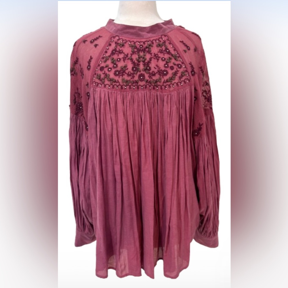 Size M Free People Embroidered Women's Top